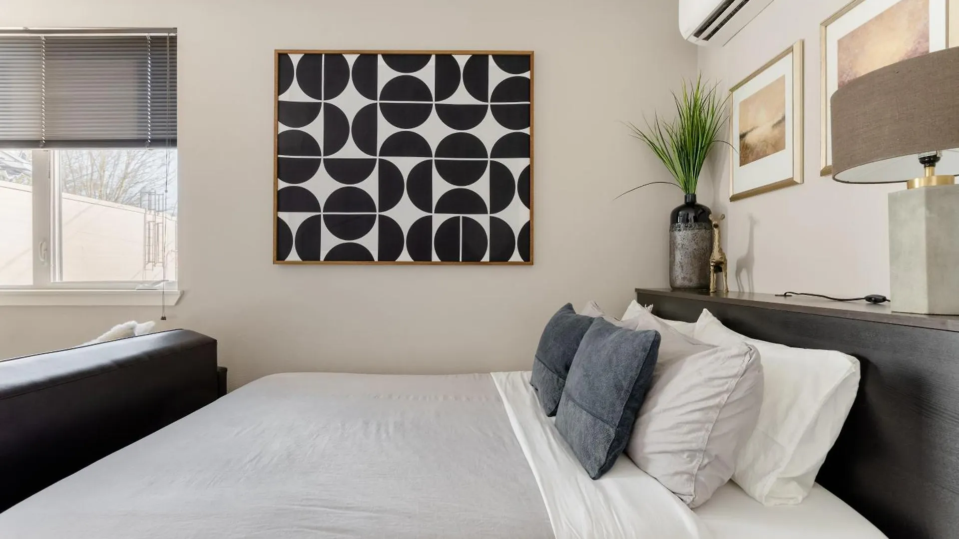 Apartment Modern Portland Studio - Food Carts & Local Shops