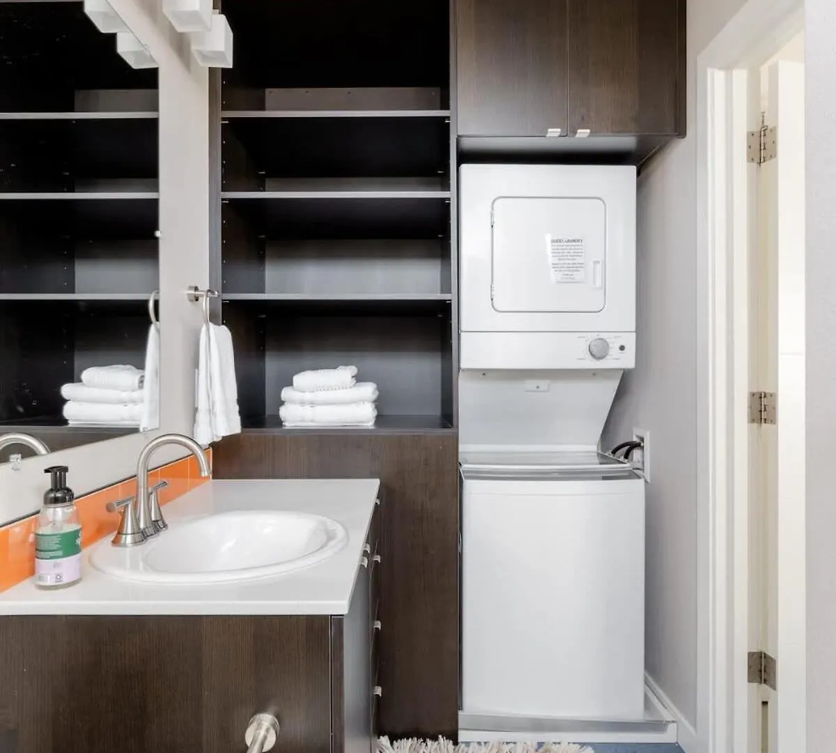Modern Portland Studio - Food Carts & Local Shops